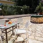 The Old Well, Spacious House In North Corfu