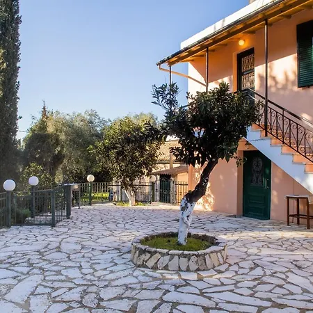 Hébergement de vacances The Old Well, Spacious House In North Corfu