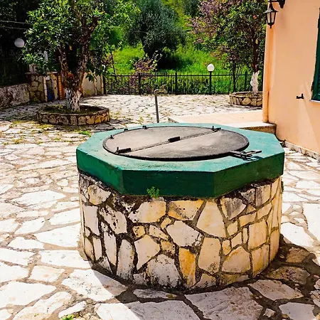 The Old Well, Spacious House In North Corfu Vakantiehuis